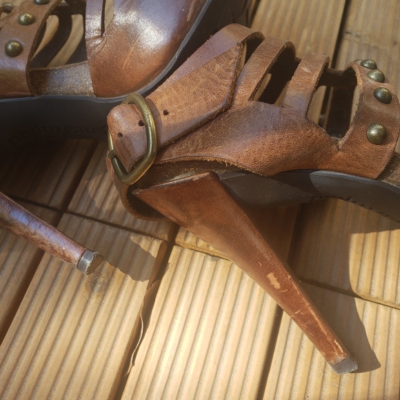 Pedro Garcia Heels - Picture 4 of 6